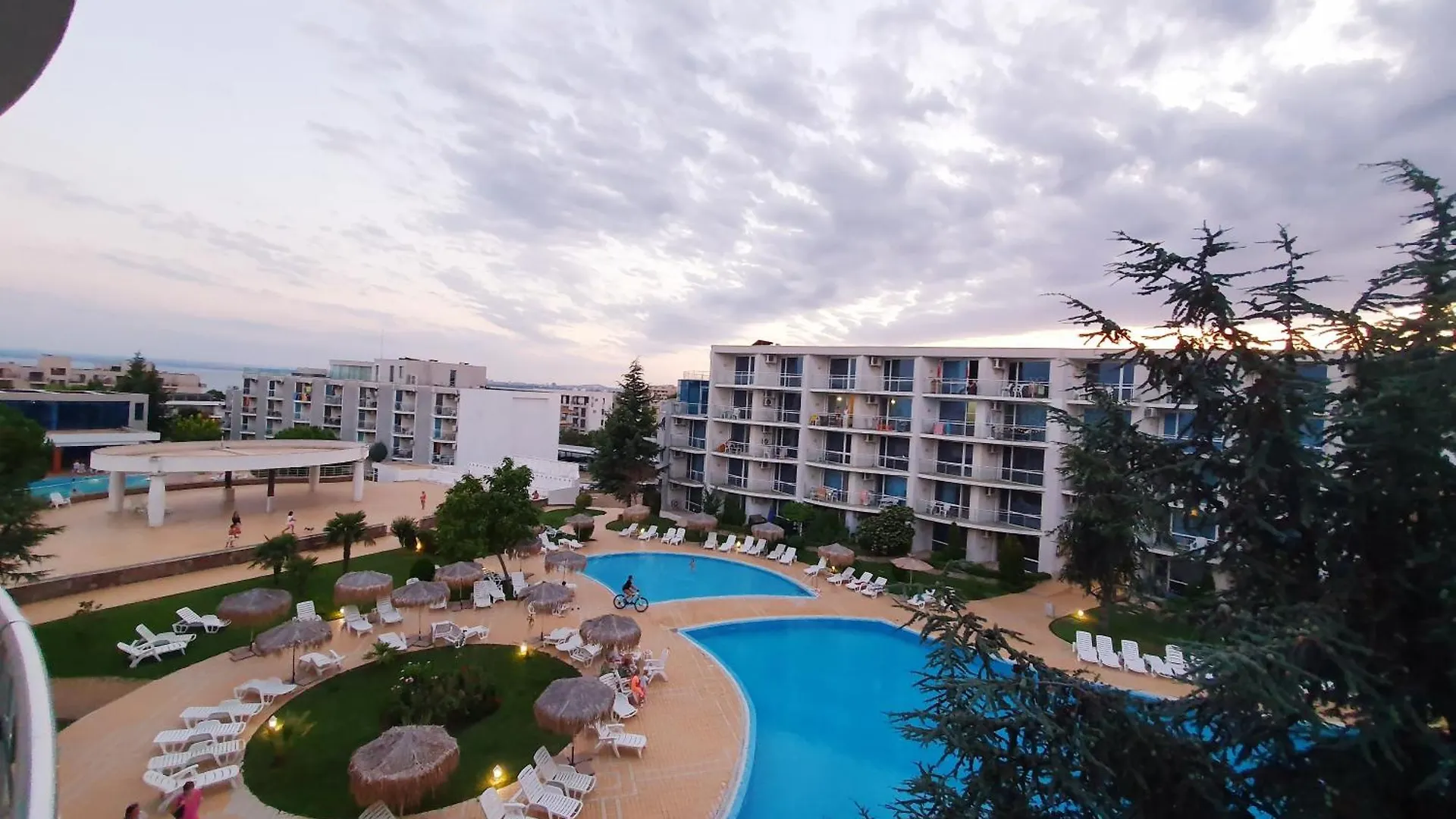 Elena'S Lux Aparthotel - Town & Sea View - Atlantis Spa Sarafovo Bulgaria