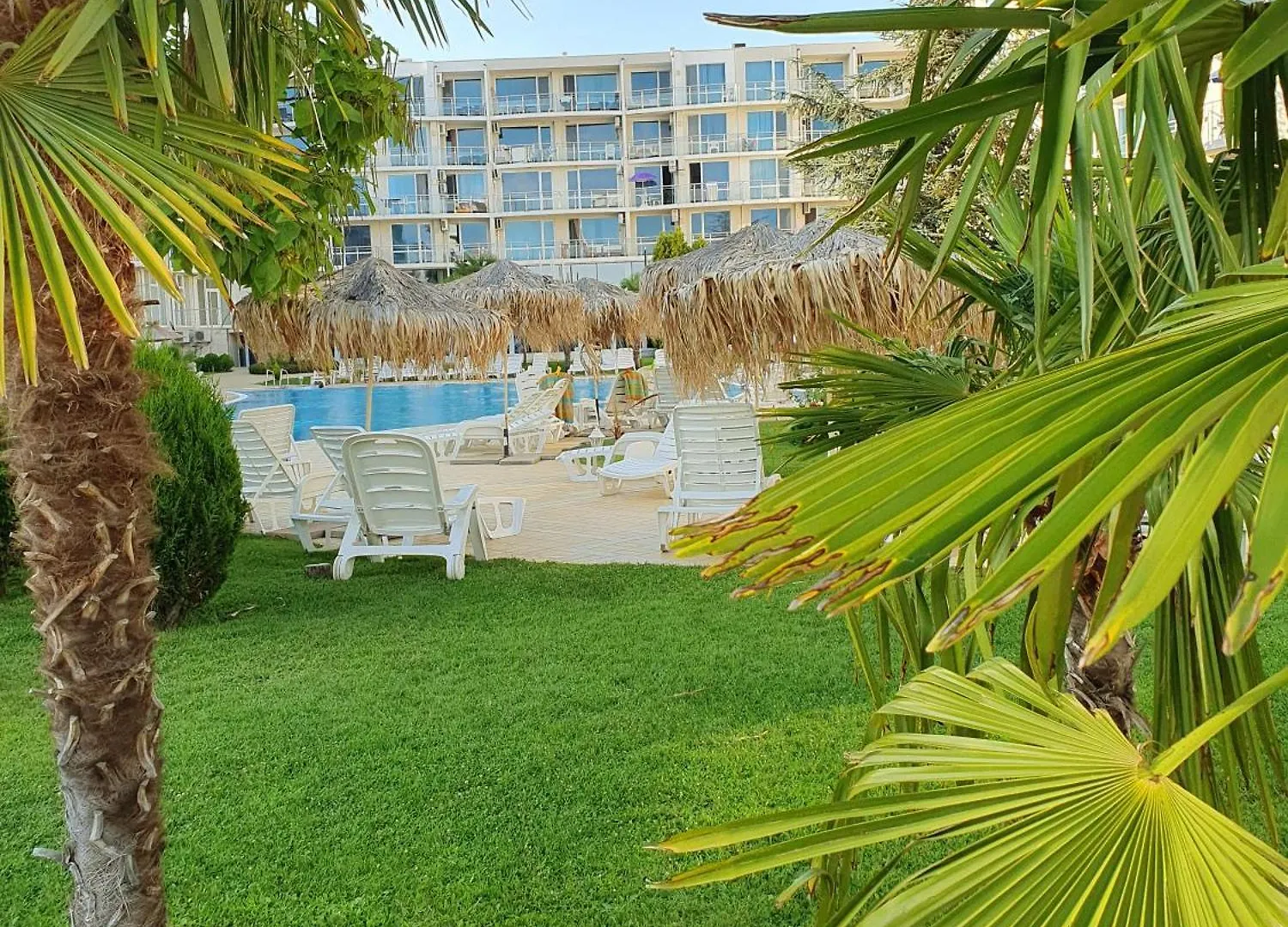 Elena'S Lux Aparthotel - Town & Sea View - Atlantis Spa Sarafovo